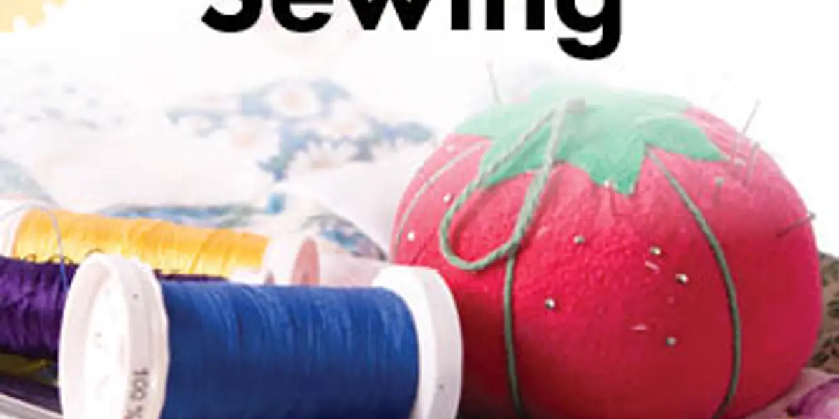 Beginner Sewing Level 1: Sew a Boxy Zippered Pouch (Class 4)