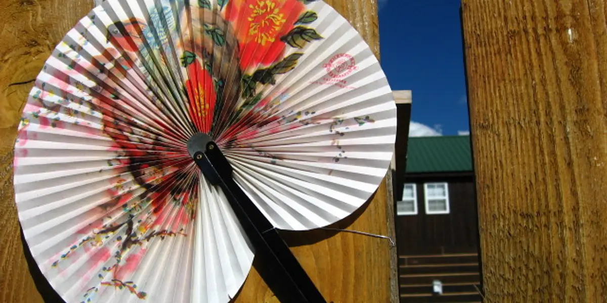 Crafternoon: Holiday Fans