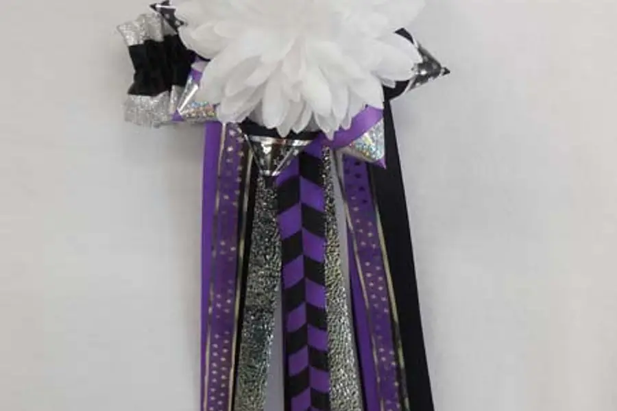 DIY Homecoming Mum at Dallas West Branch
