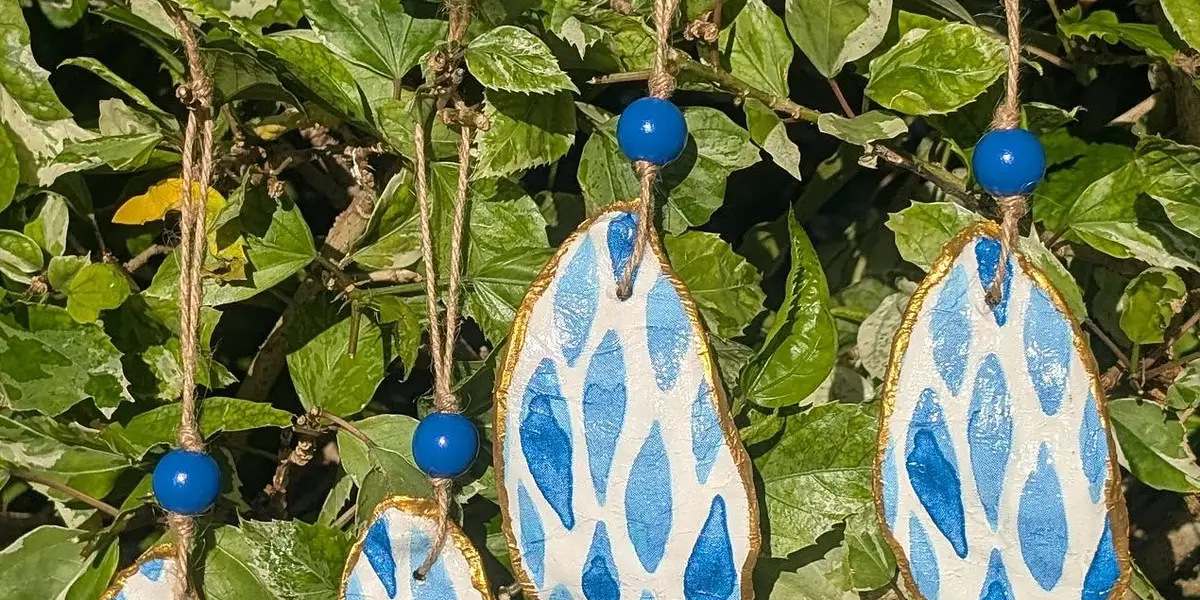 East County Craft Club: Decoupage Oyster Ornaments