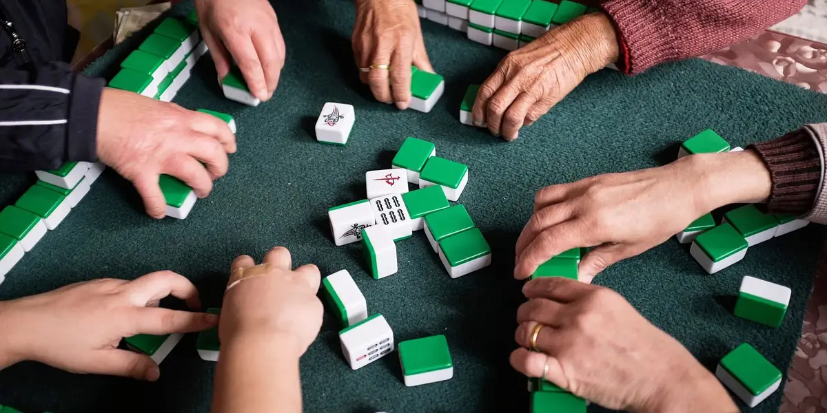 Mahjong At Main