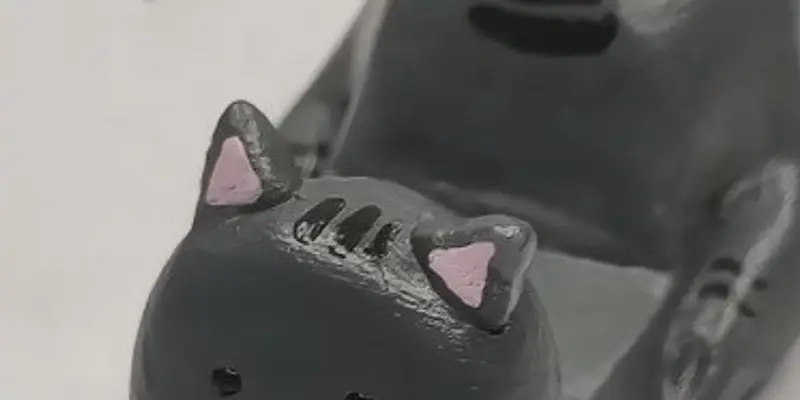 Sculpt a Clay Cat Phone Holder