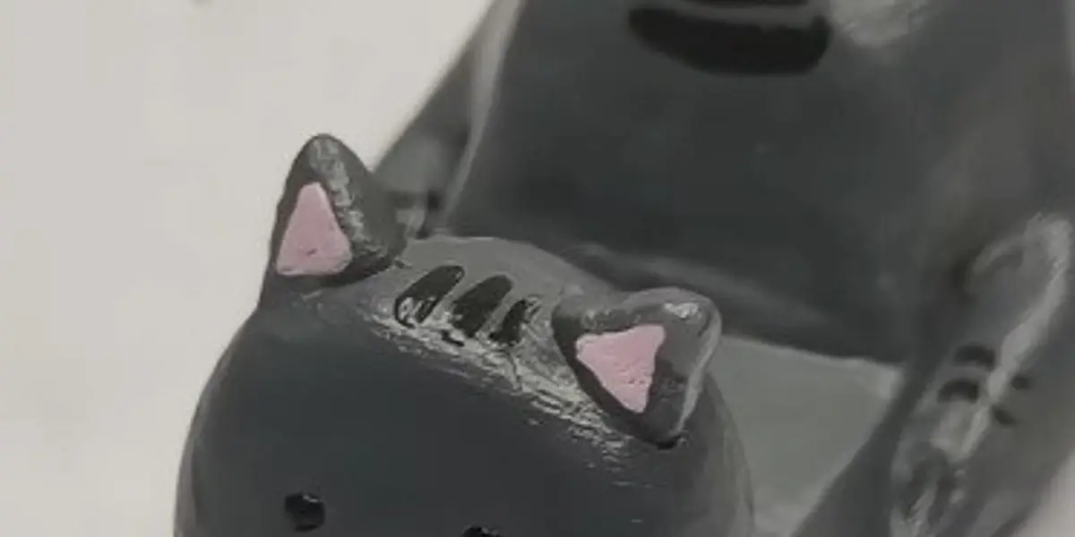 Sculpt a Clay Cat Phone Holder