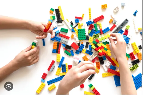 Lego Hour at Lakewood Branch