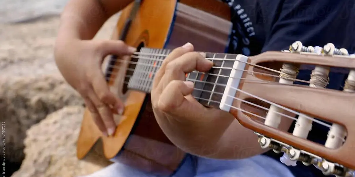 Guitar Groove: Beginner Class, Week 4
